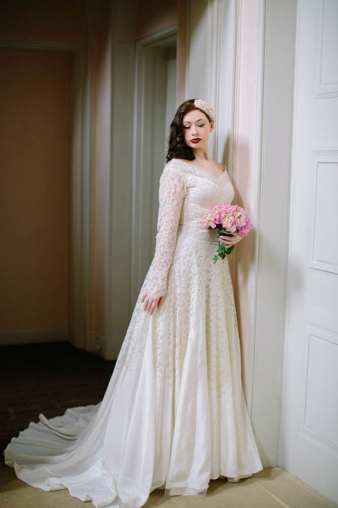 1950s vintage wedding dress by the National Vintage Wedding Fair photo by Binky Nixon