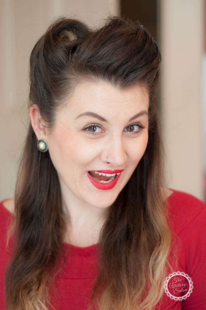 Vintage Victory Roll Tutorial from the Victory Salon via The National Vintage Wedding Fair 11