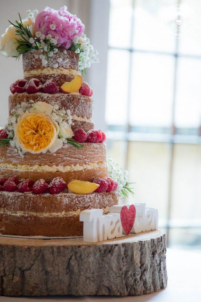 Rustic Wedding  Cake by French Made at the National Vintage Wedding Fair blog