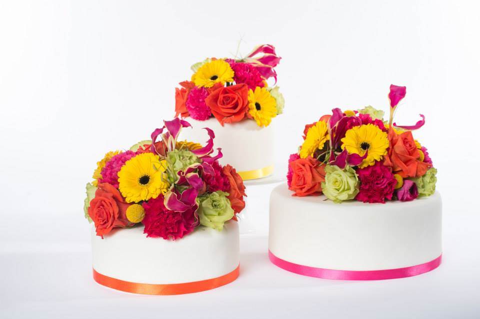 Beautiful wedding cakes by Bake and Bloom decorated with fresh flowers as seen on the National Vintage Wedding Fair blog