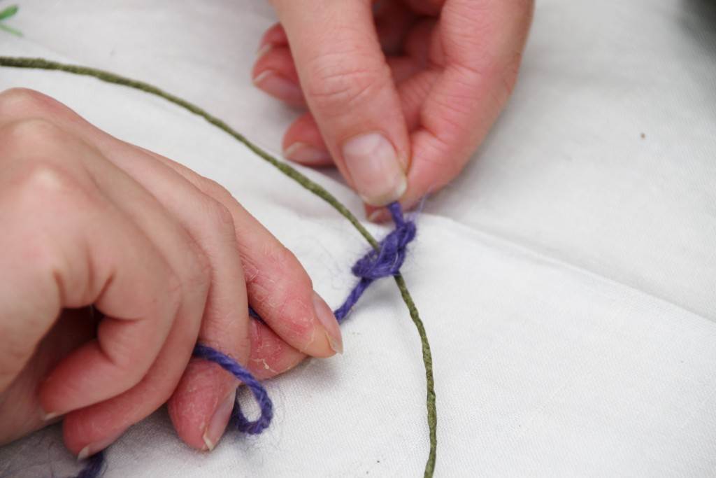 DIY Tutorial How to make a flower hoop for your wedding by Ruth Tilley from Festoon as featured on The National Vintage Wedding Fair