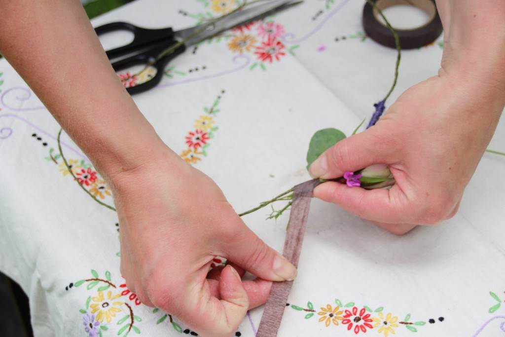 DIY Tutorial How to make a flower hoop for your wedding by Ruth Tilley from Festoon as featured on The National Vintage Wedding Fair