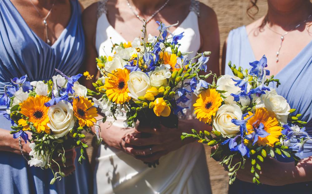 An elegant 1920s vintage style wedding with blue touches as featured on The National Vintage Wedding Fair blog