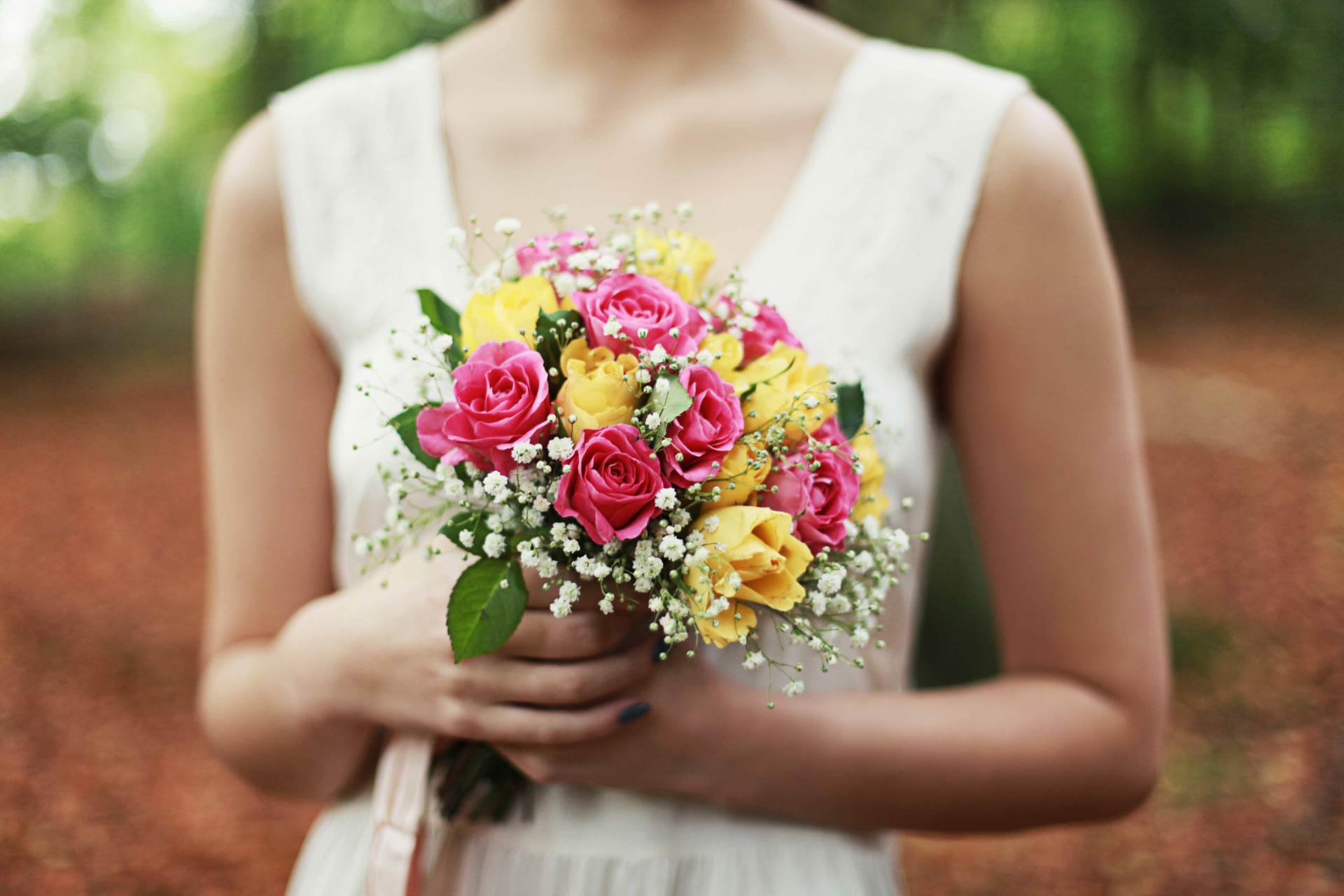 Autumn Styled Wedding Shoot by Nina Pang with vintage wedding dresses as featured on The National Vintage Wedding Fair blog