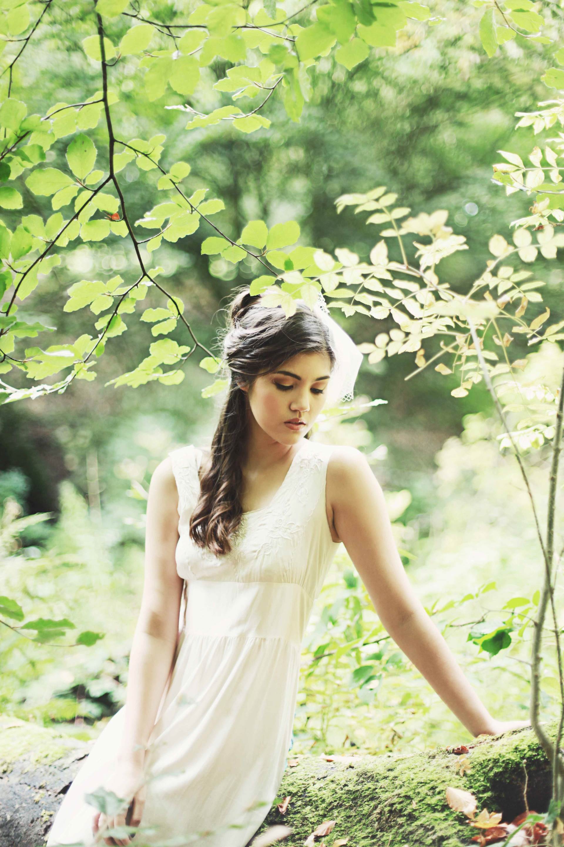 Autumn Styled Wedding Shoot by Nina Pang with vintage wedding dresses as featured on The National Vintage Wedding Fair blog