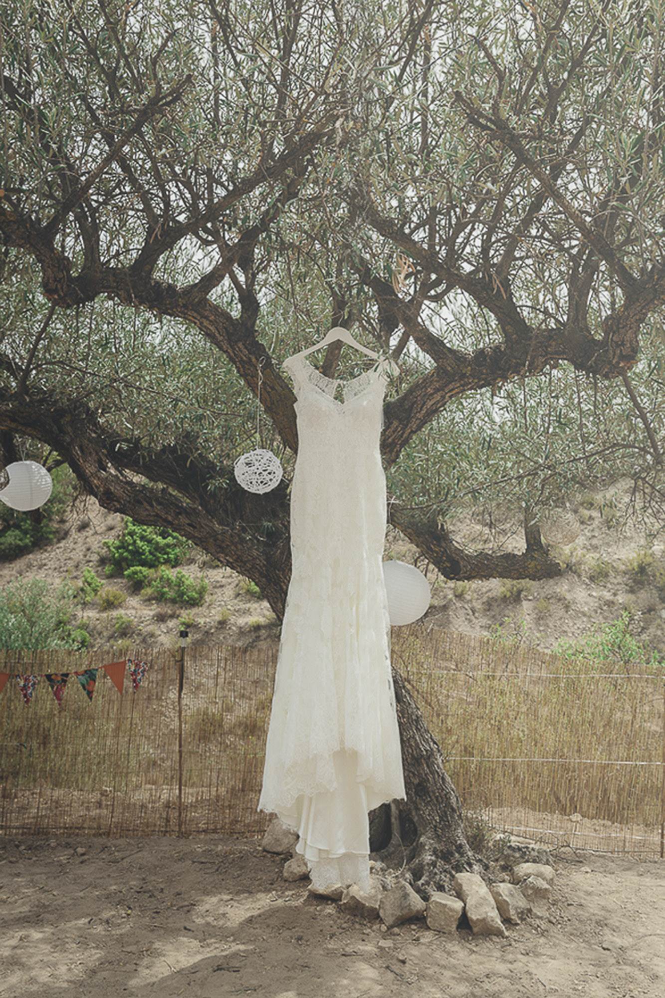 Lee & Leton Spain Destination Wedding by Amber Marie Photography as featured on The National Vintage Wedding Fair blog