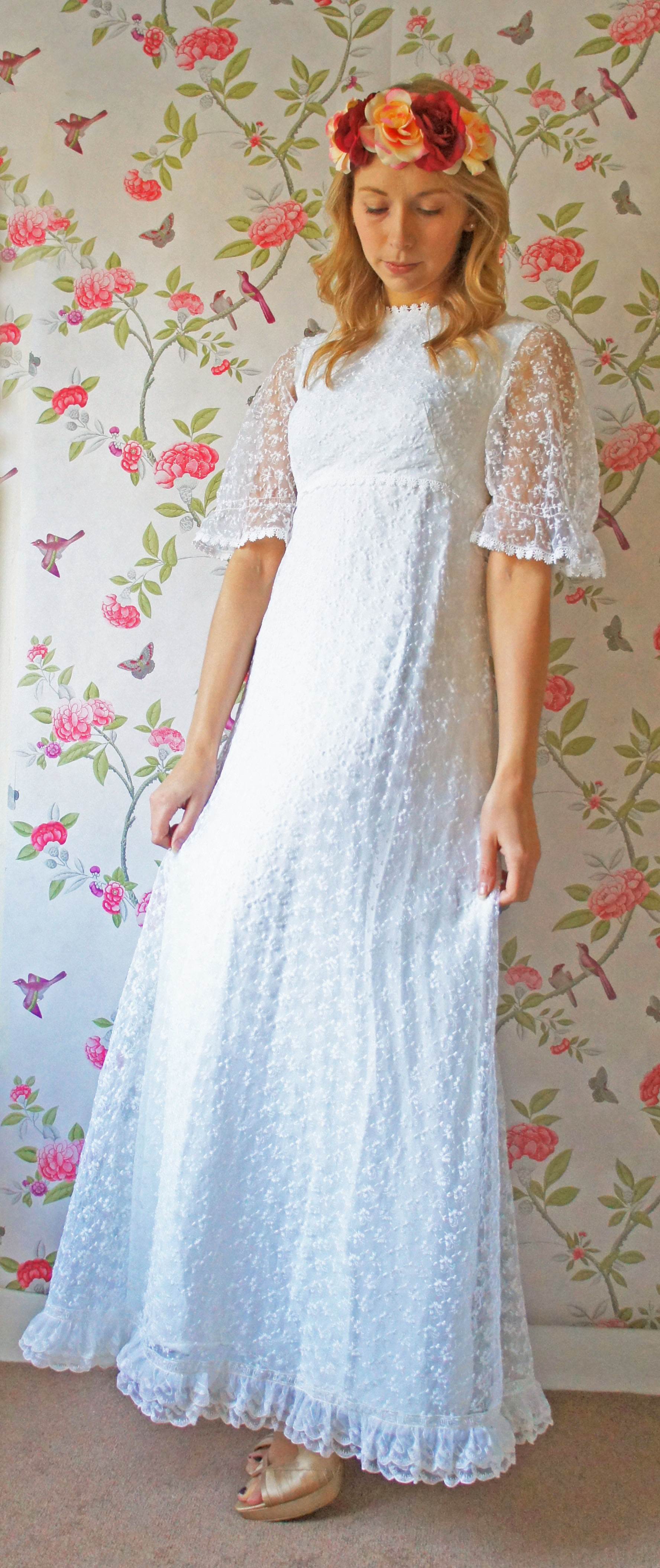 1970s vintage wedding dress from Sincerely Bea Bridal as featured on The National Vintage Wedding Fair blog