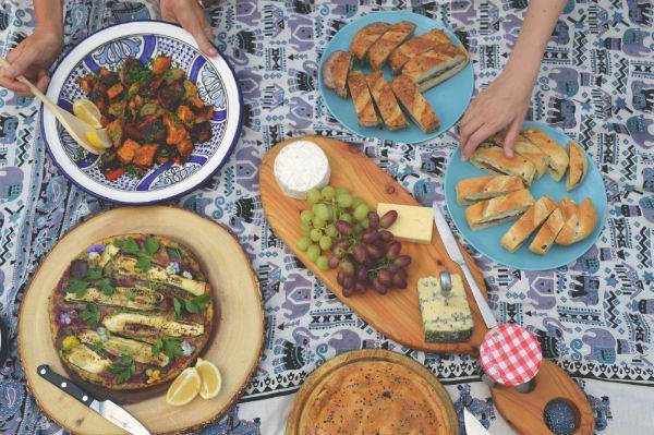 Why you should choose a sharing plate for your wedding food with Manchester's Caterer Taste The Love as seen on The National Vintage Wedding Fair blog