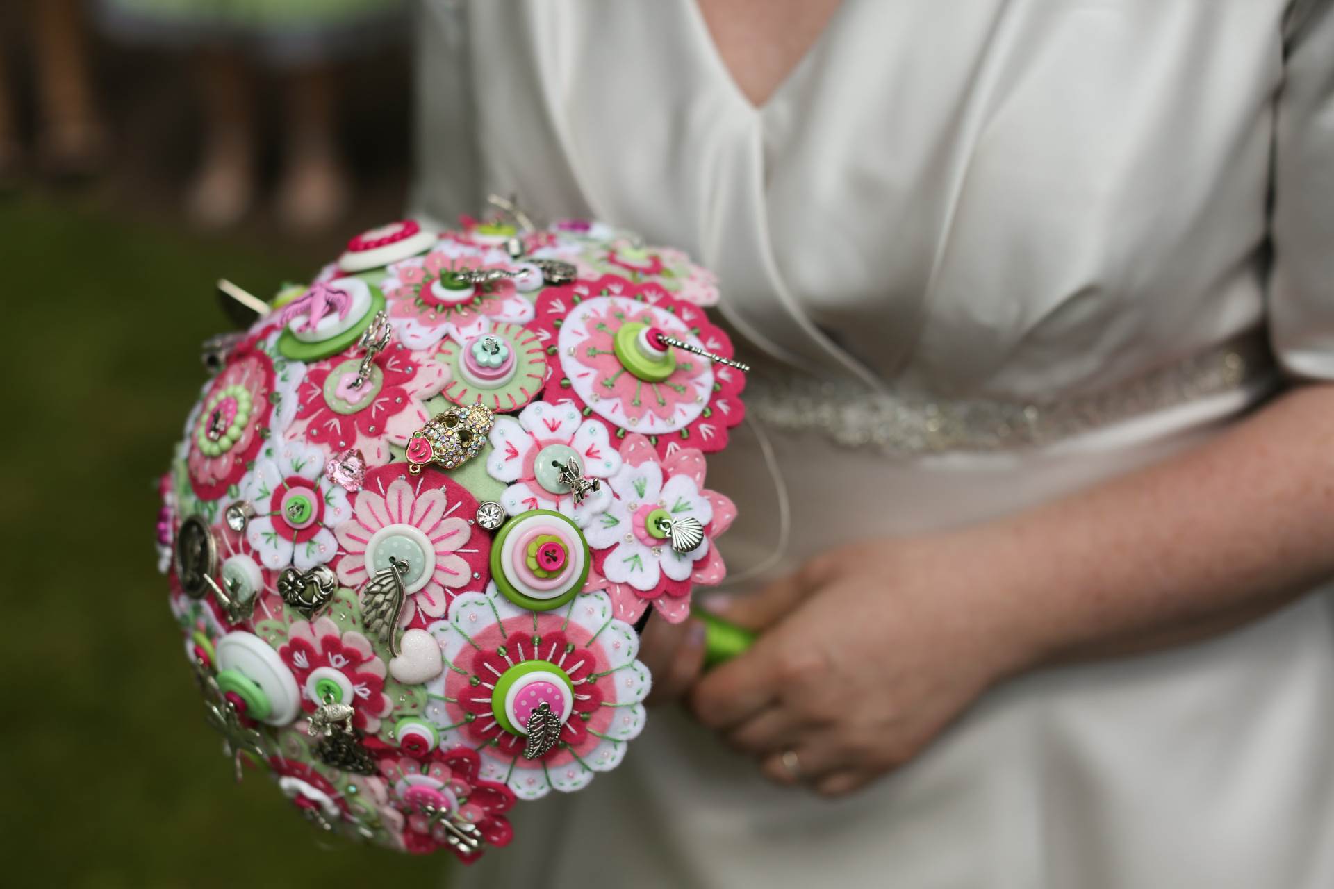 How to have a colourful wedding with Flipside Bride bouquets