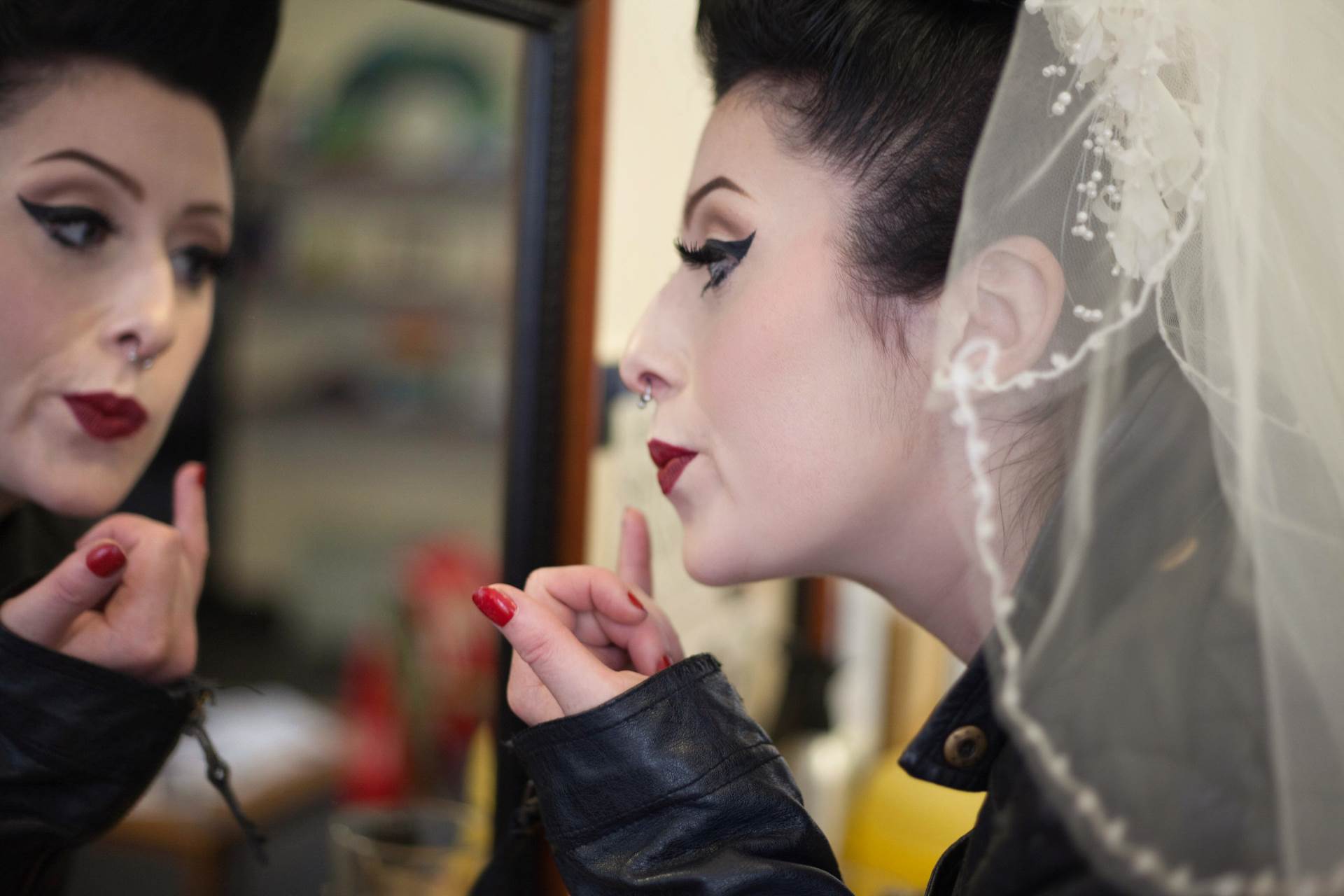 A vintage rockabilly bride wedding styled shoot in Bristol by Heartfelt Vintage