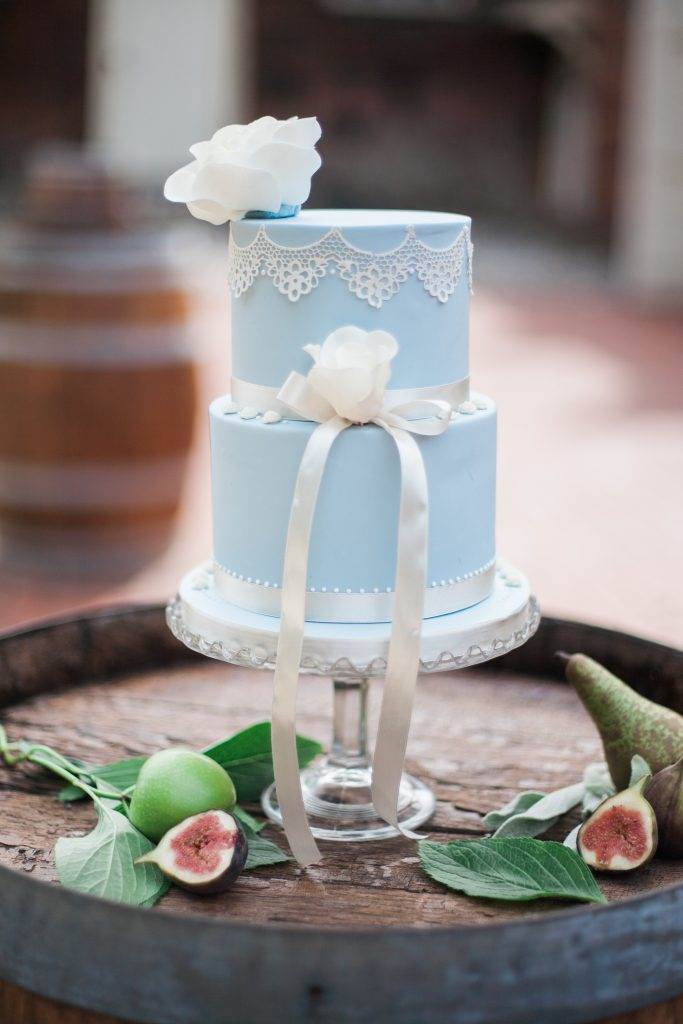 blue wedding cake