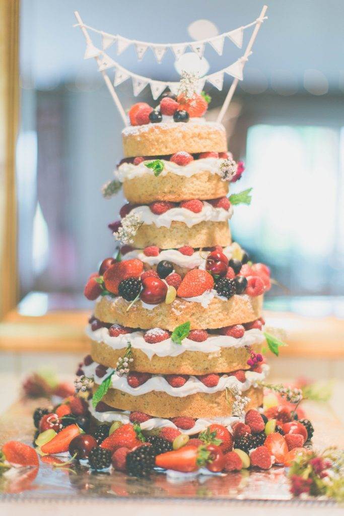 A 1960s vintage wedding dress and a naked cake