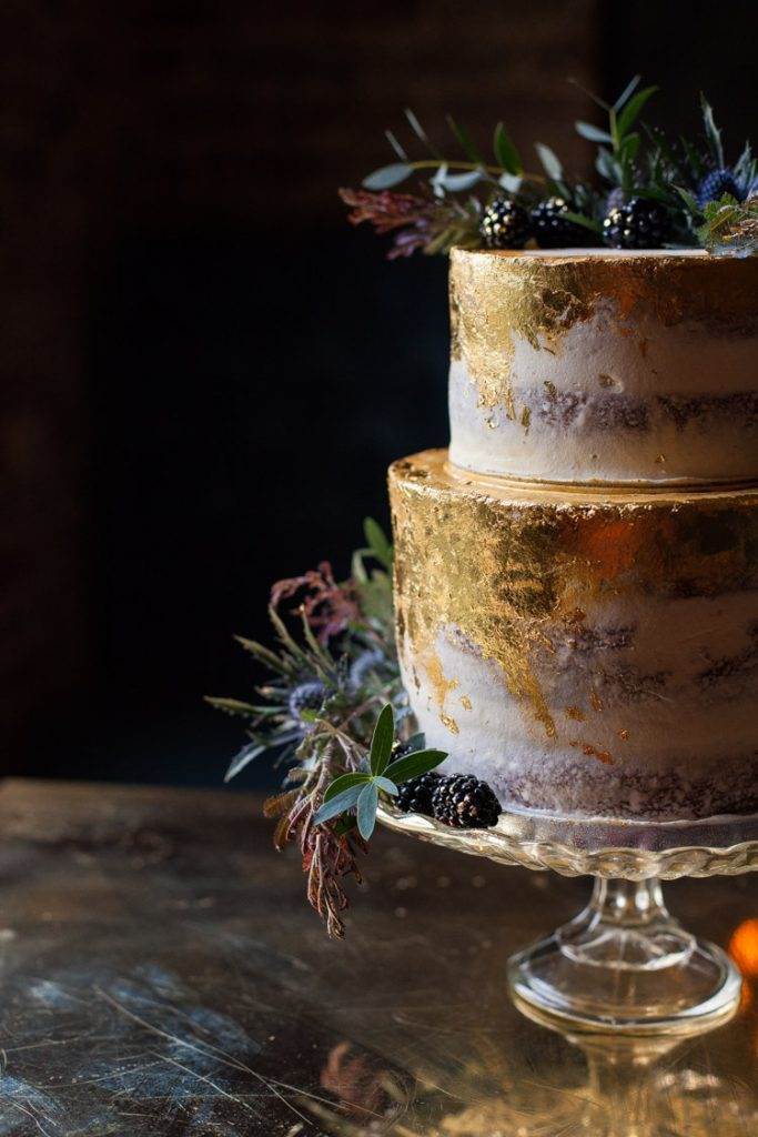 Wedding Cake Trends Metallic