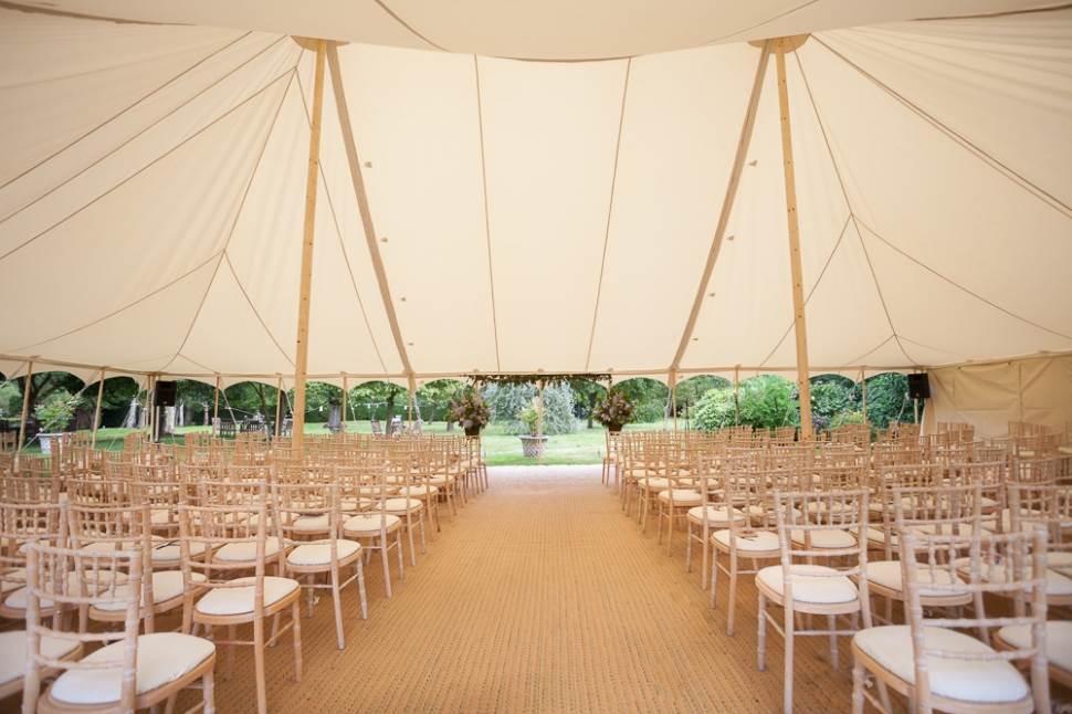 5 things to consider when hiring a marquee for your wedding