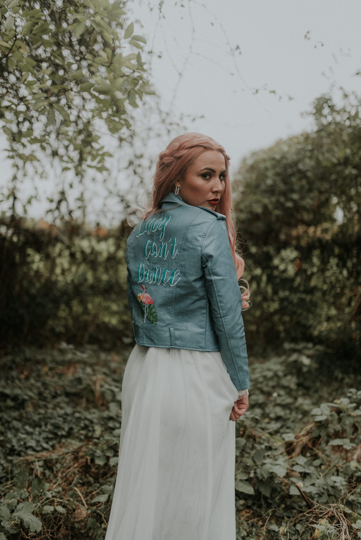 Bridal Inspiration with Lucy Can’t Dance in a forest bath tub