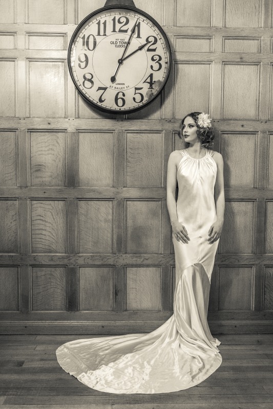 A 1920s vintage style Gatsby Art Deco wedding