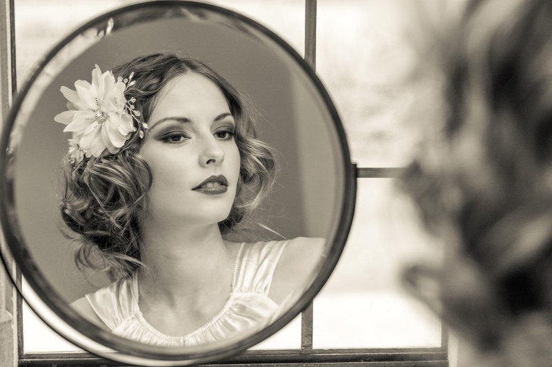 A 1920s vintage style Gatsby Art Deco wedding