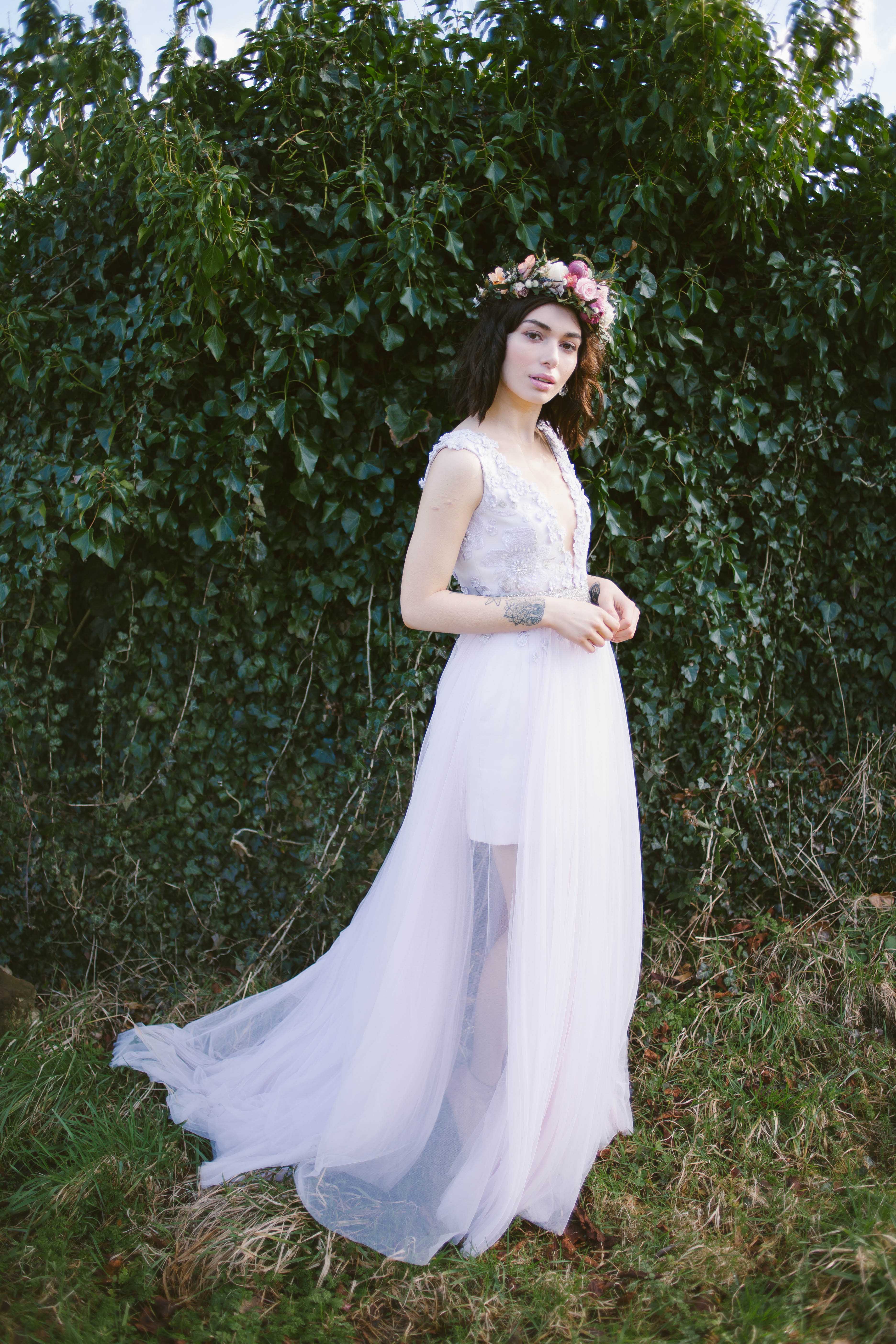 Bridal inspiration with wild florals and a rock chick wedding look