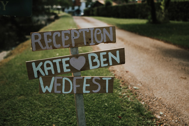 A Wonderful Military Wedding with Relaxed Wedfest Vibes 