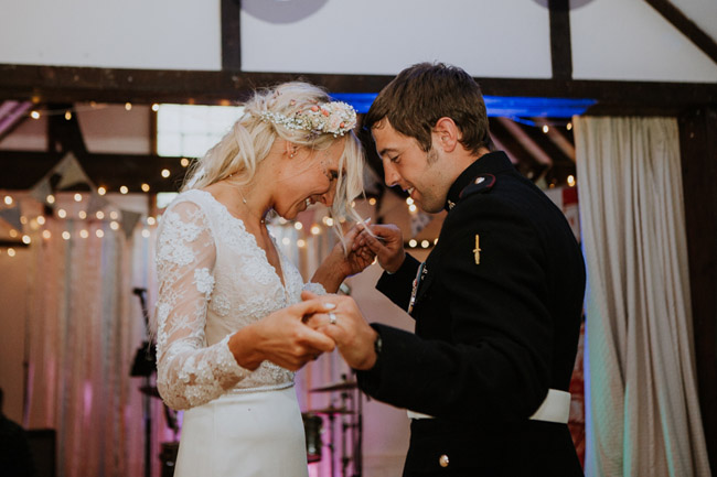 A Wonderful Military Wedding with Relaxed Wedfest Vibes 