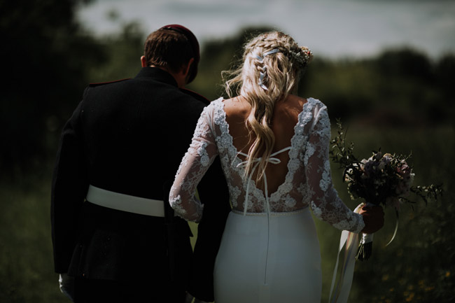 A Wonderful Military Wedding with Relaxed Wedfest Vibes 