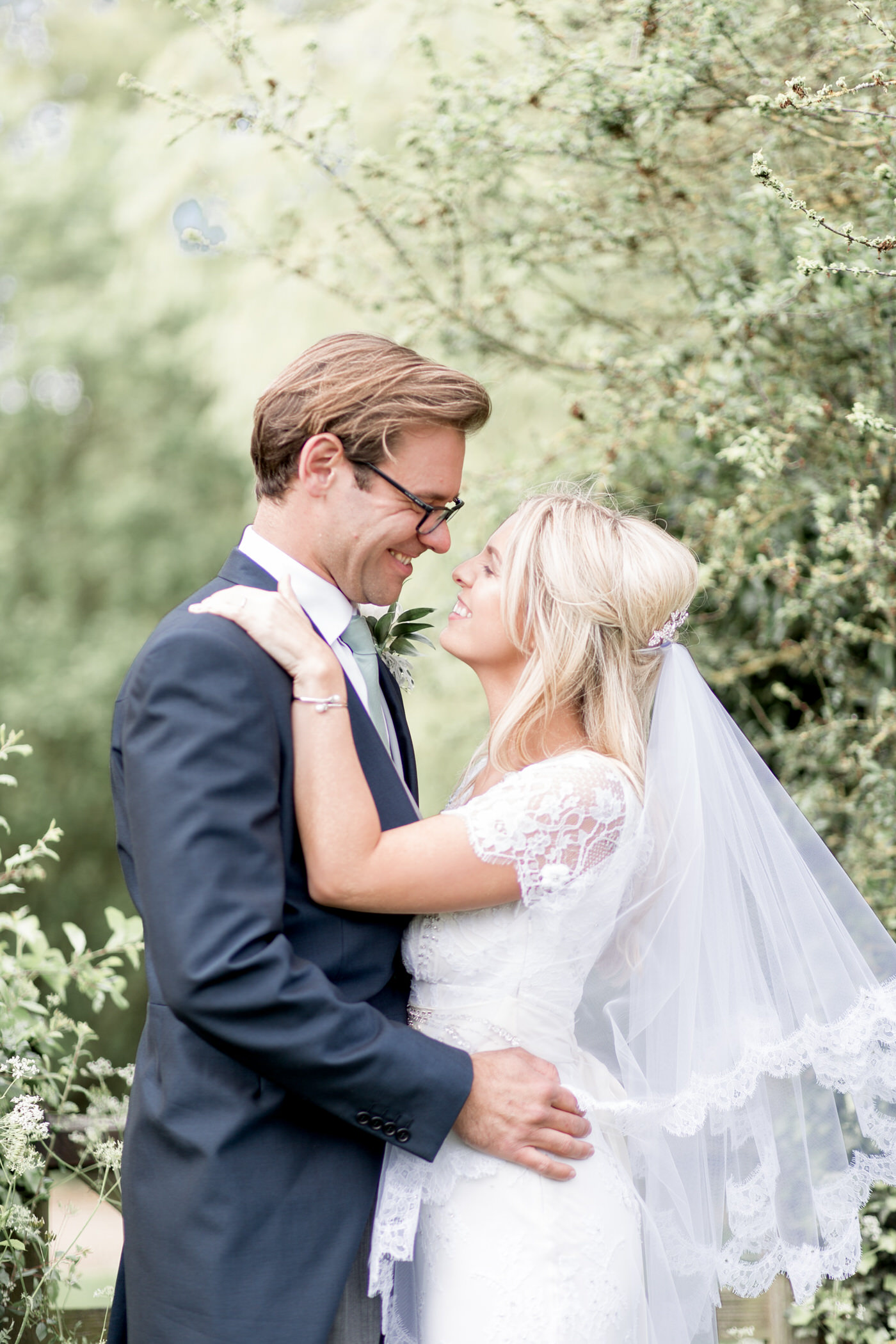 An Enchanting and Romantic Newton Hall Wedding with an Art Deco Temperley Dress