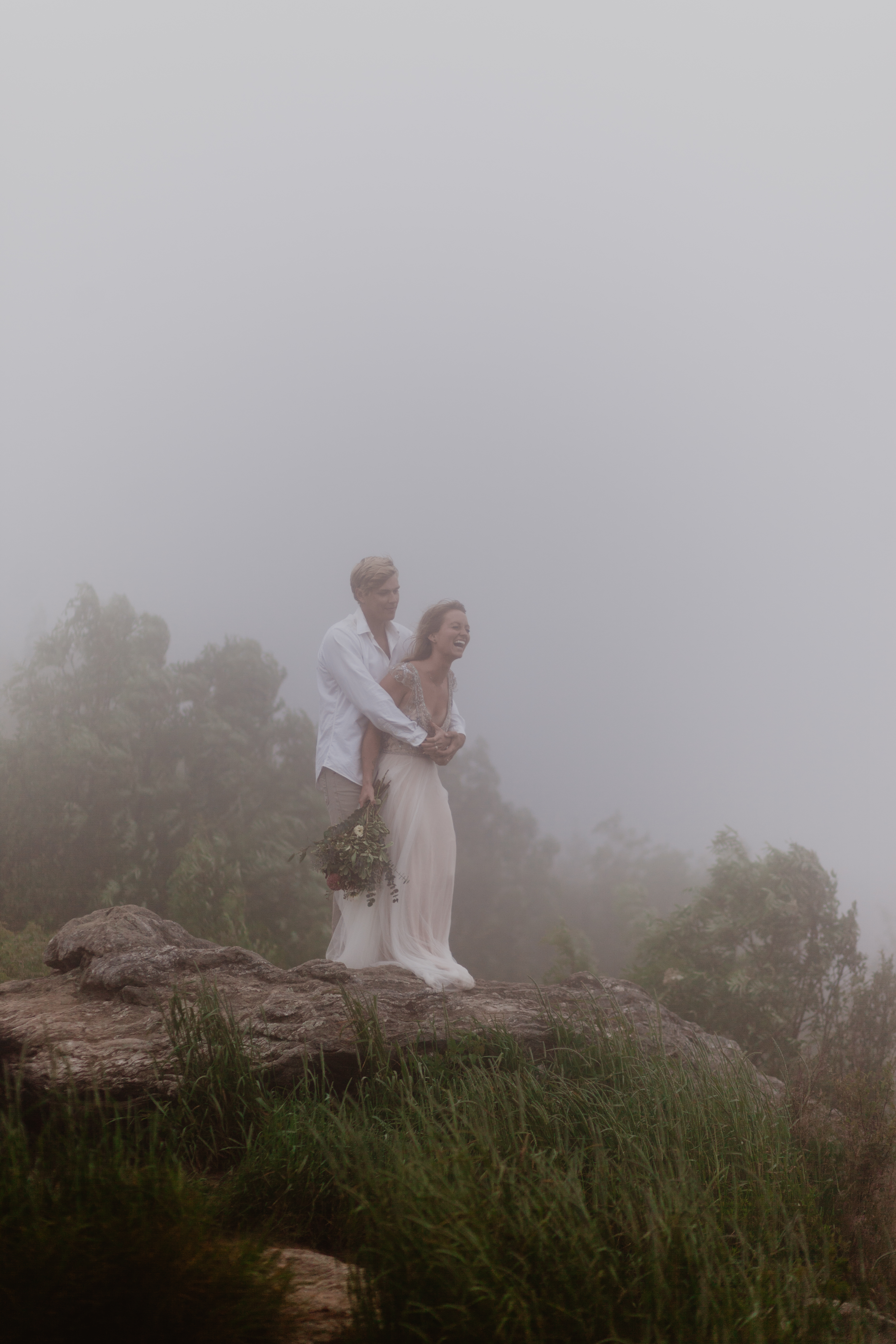 Romantic Elopement Mountain Wedding - Intimate and Minimalistic Inspiration