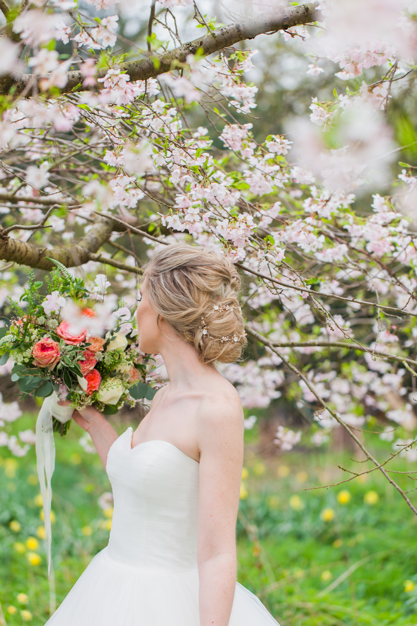 Luxe Country Garden Wedding Inspiration at 'That Amazing Place'