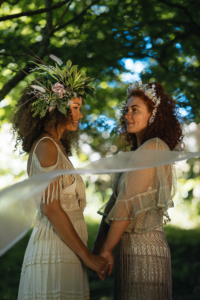 Boho Summer Garden Wedding Inspiration with relaxed and colourful Cuban vibes