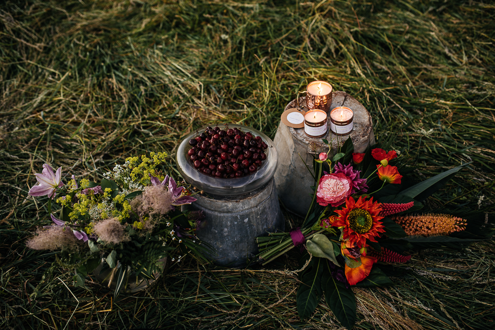 Boho Summer Garden Wedding Inspiration with relaxed and colourful Cuban vibes