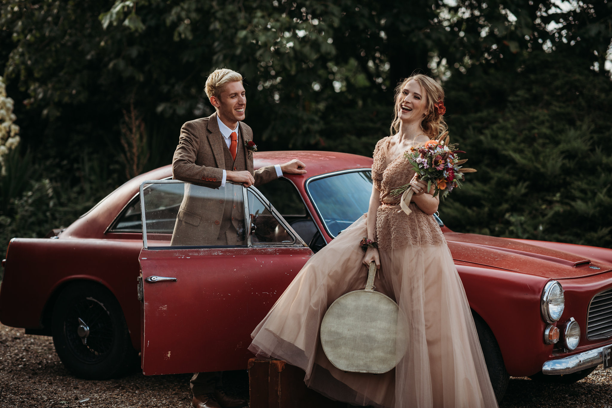 Romantic Wedding Inspiration with Intimate Vintage Vibes