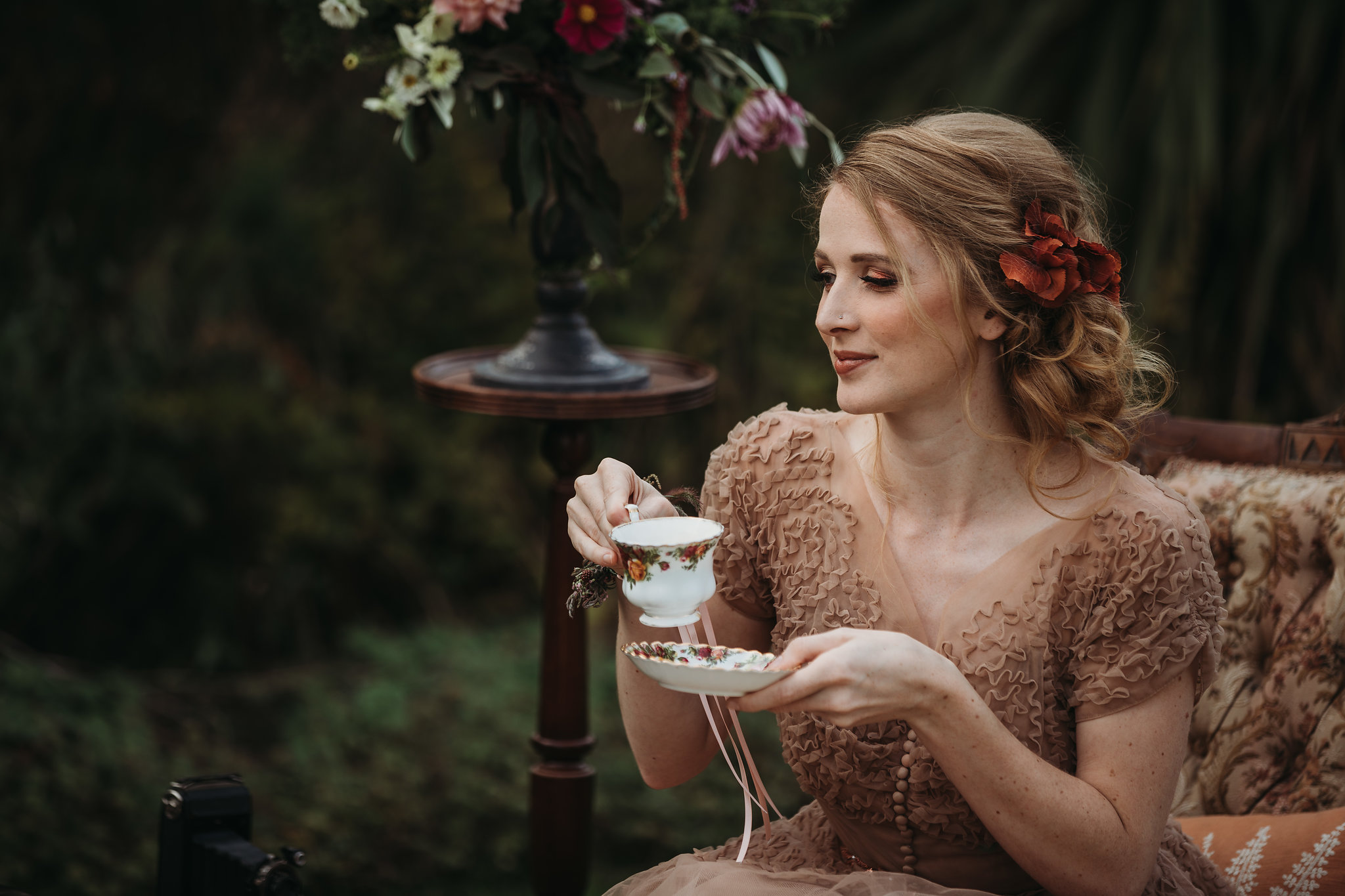 Romantic Wedding Inspiration with Intimate Vintage Vibes