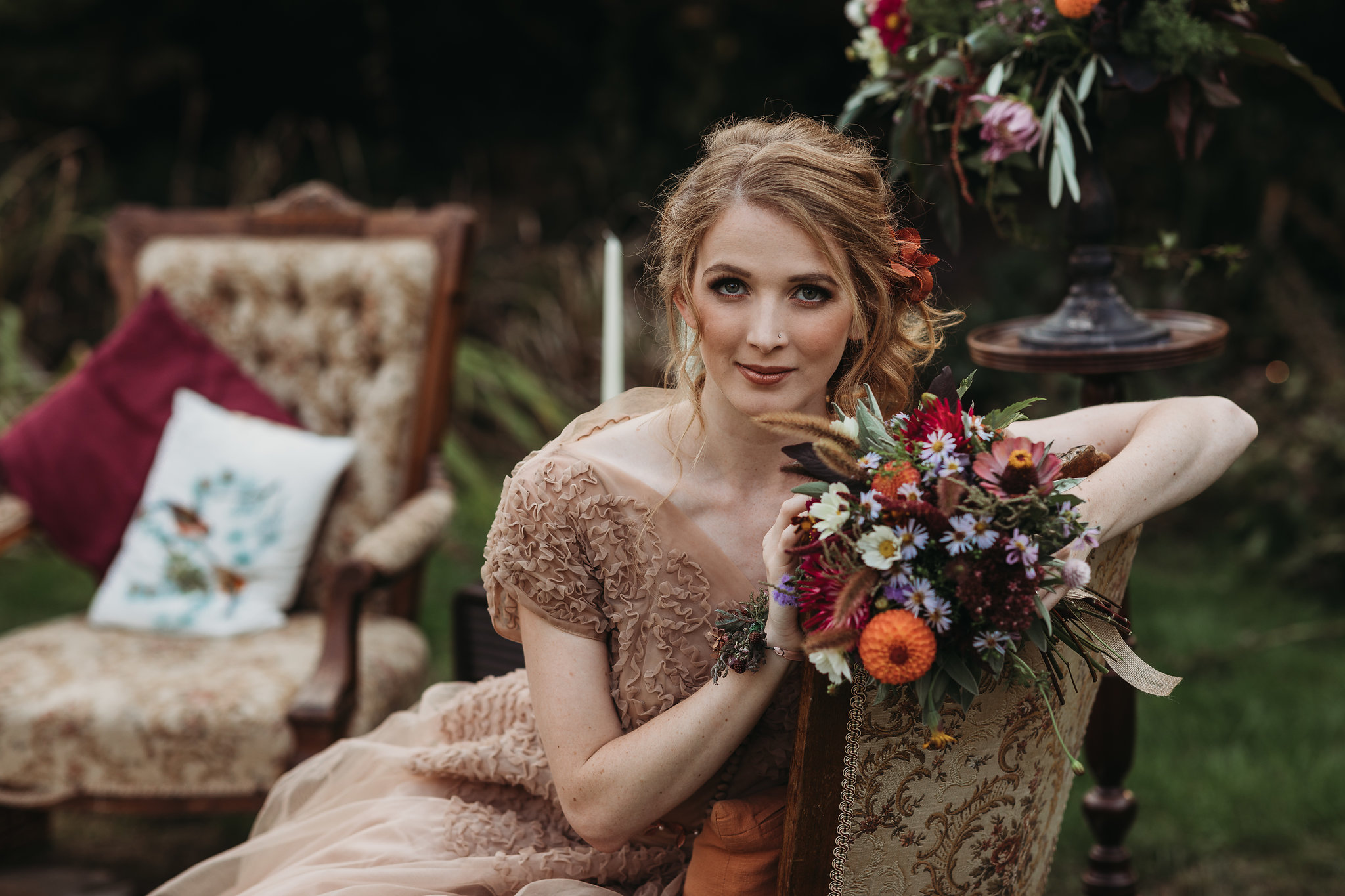 Romantic Wedding Inspiration with Intimate Vintage Vibes