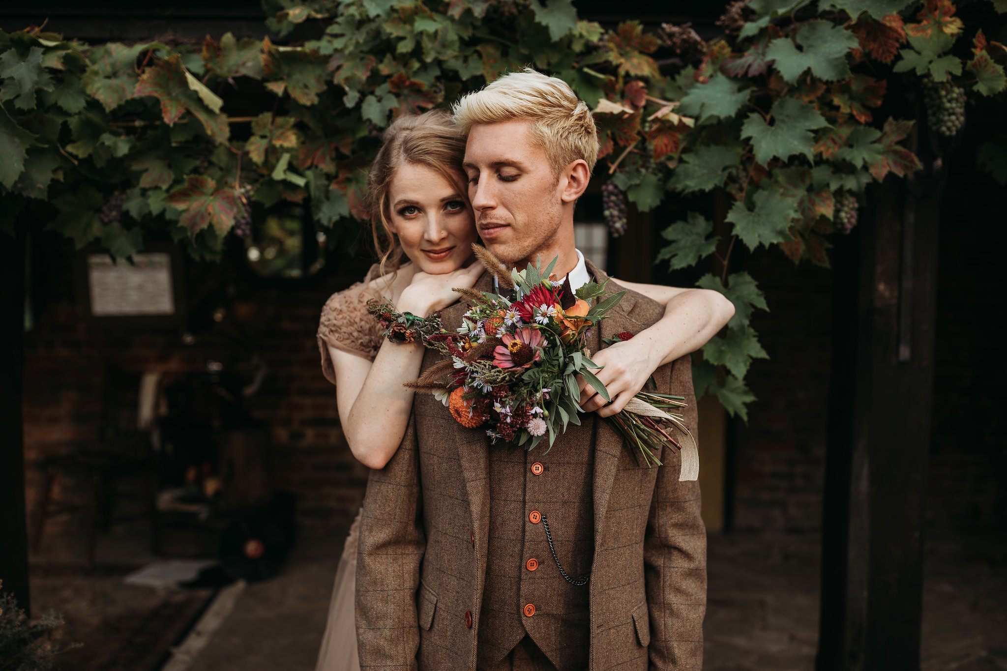 Romantic Wedding Inspiration with Intimate Vintage Vibes