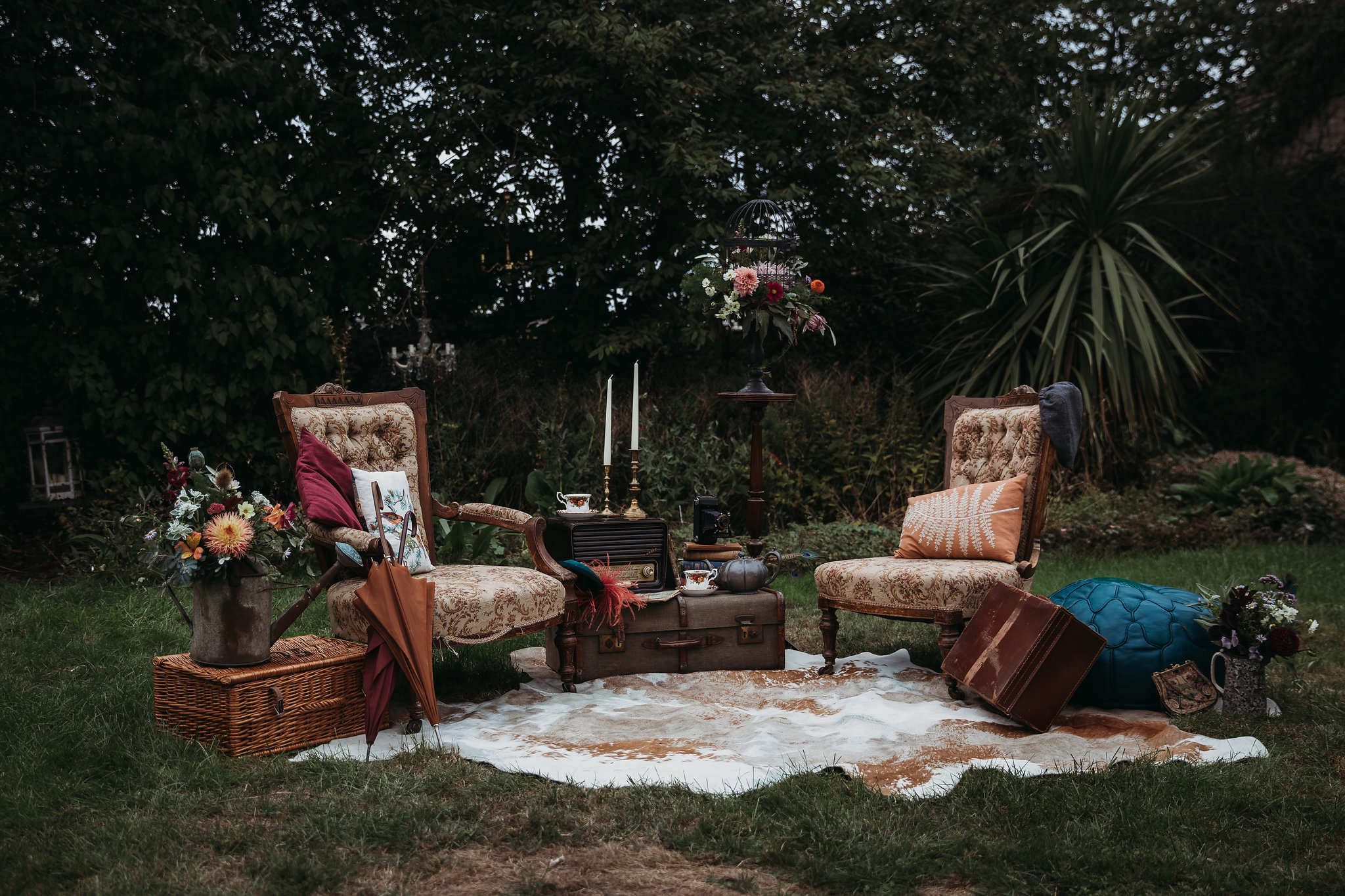 Romantic Wedding Inspiration with Intimate Vintage Vibes