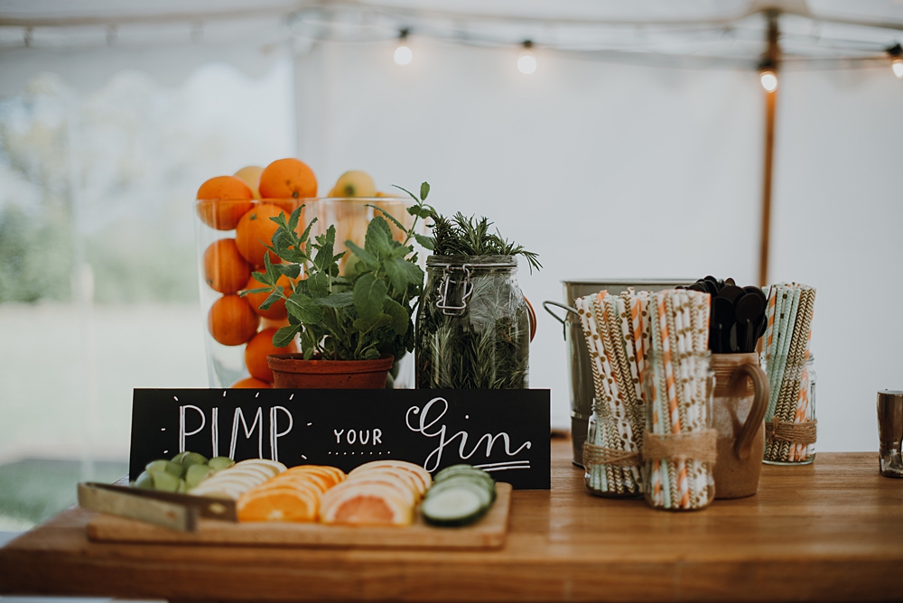 Pimp Your Wedding - Creative 'Pimp Your' Stations To Get Your Guests Involved