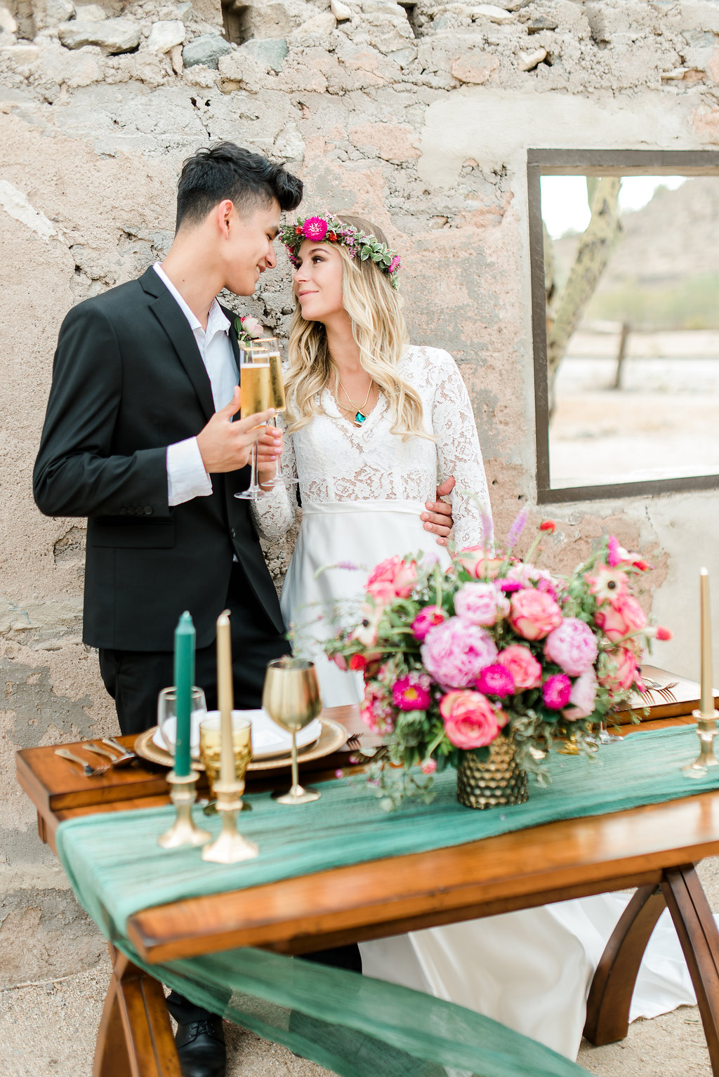 Emerald Wedding Ideas - An Elegant and Modern Styled Elopement in Phoenix, Arizona