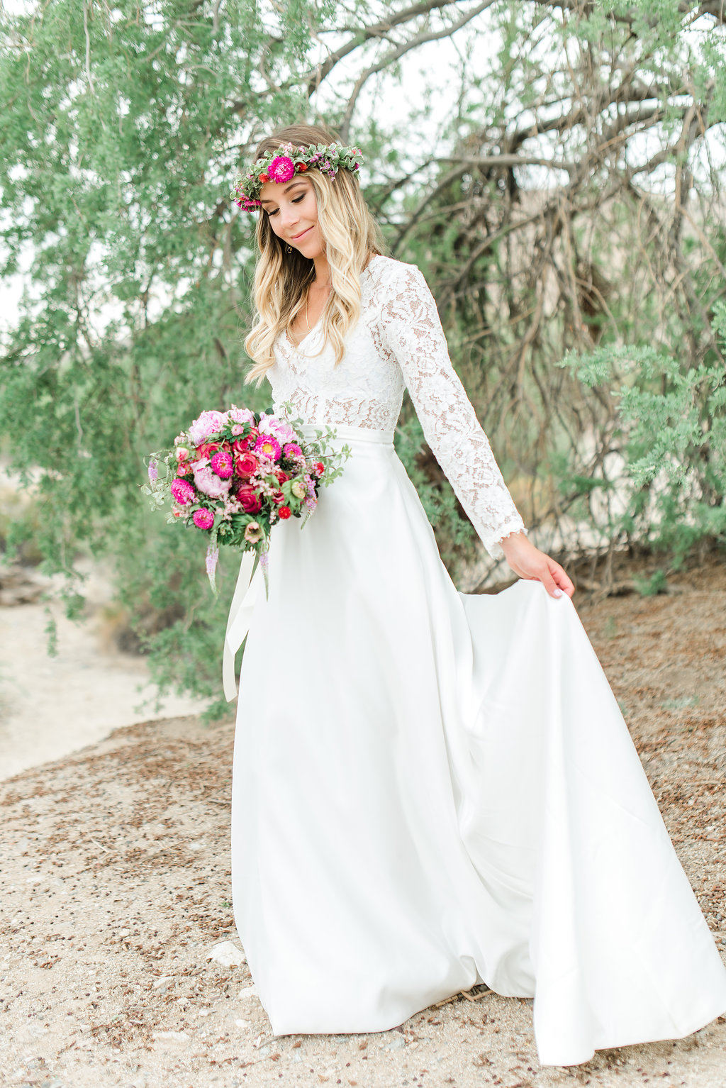 Emerald Wedding Ideas - An Elegant and Modern Styled Elopement in Phoenix, Arizona