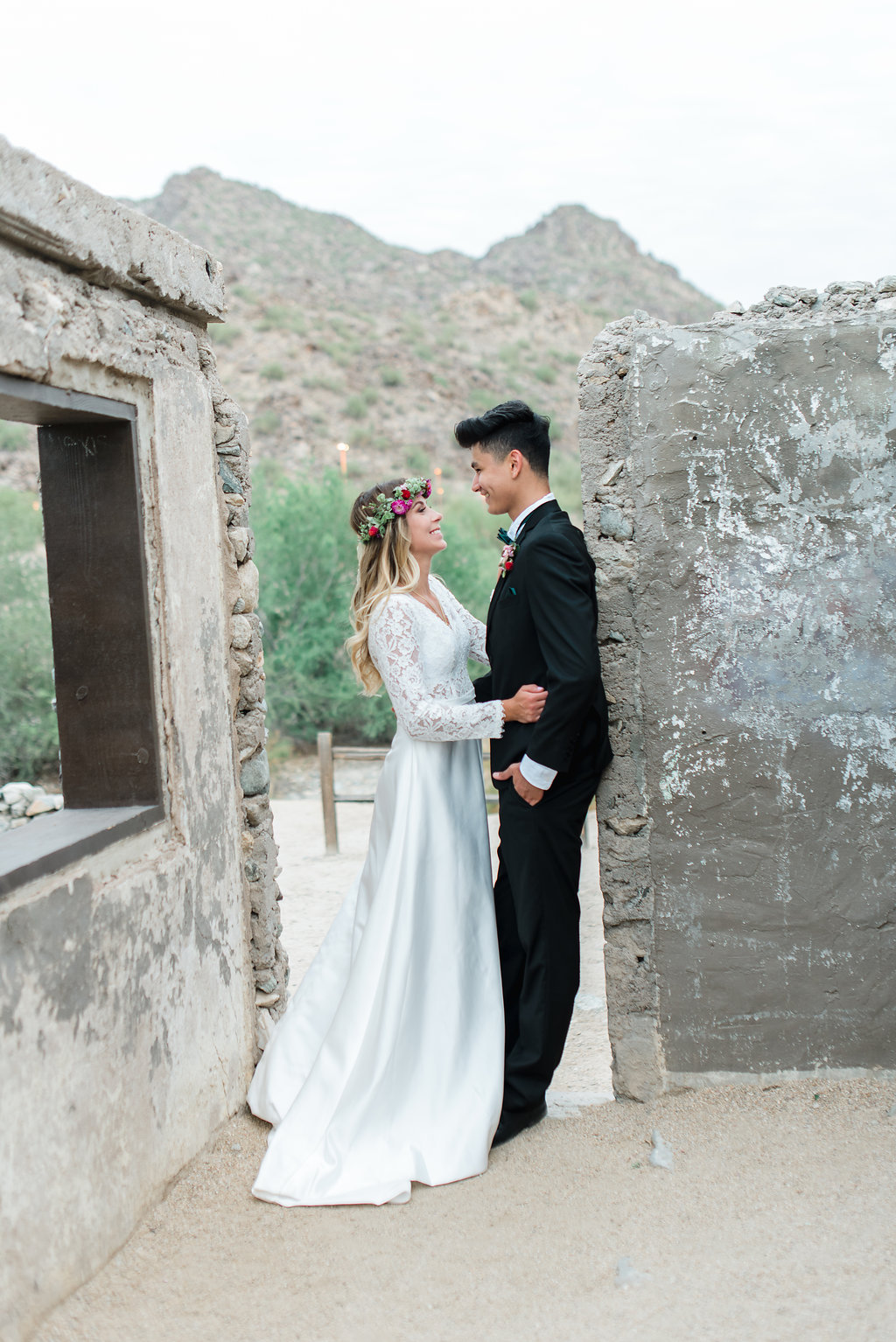 Emerald Wedding Ideas - An Elegant and Modern Styled Elopement in Phoenix, Arizona