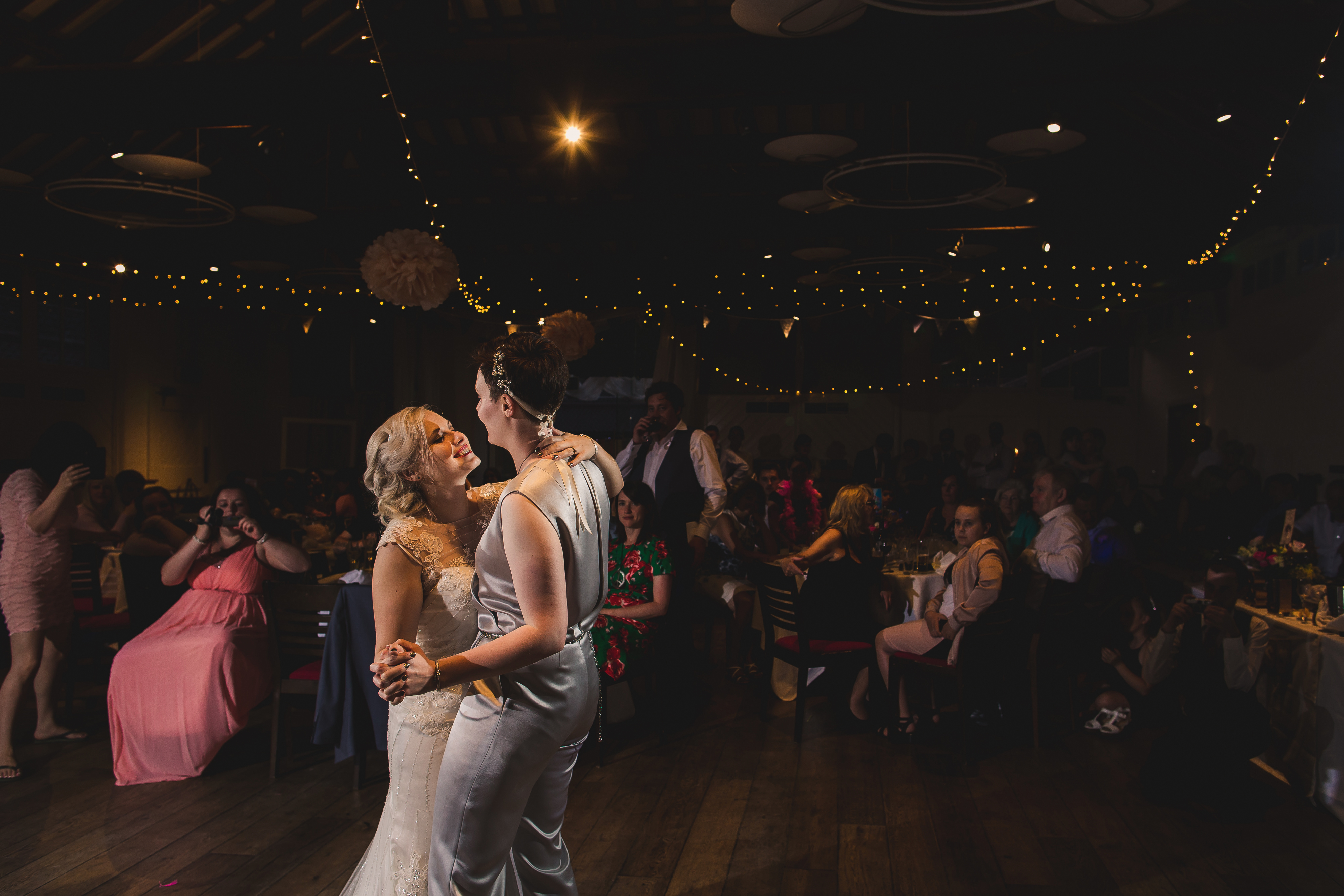 Modern Diy Wedding At Theobolds Estate With A Touch Of Vintage