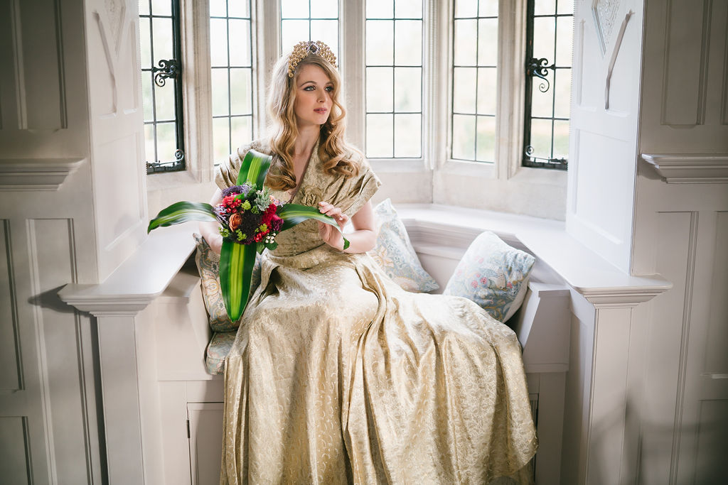 Opulent Red and Gold Vintage Christmas Wedding 