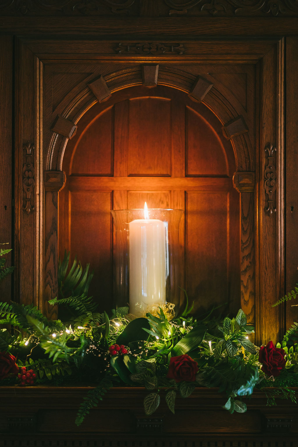 Opulent Red and Gold Vintage Christmas Wedding