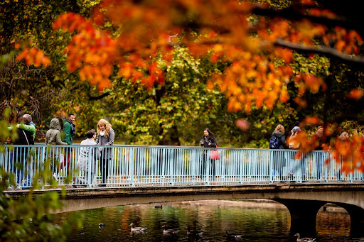 How to choose your wedding venue with the photography in mind