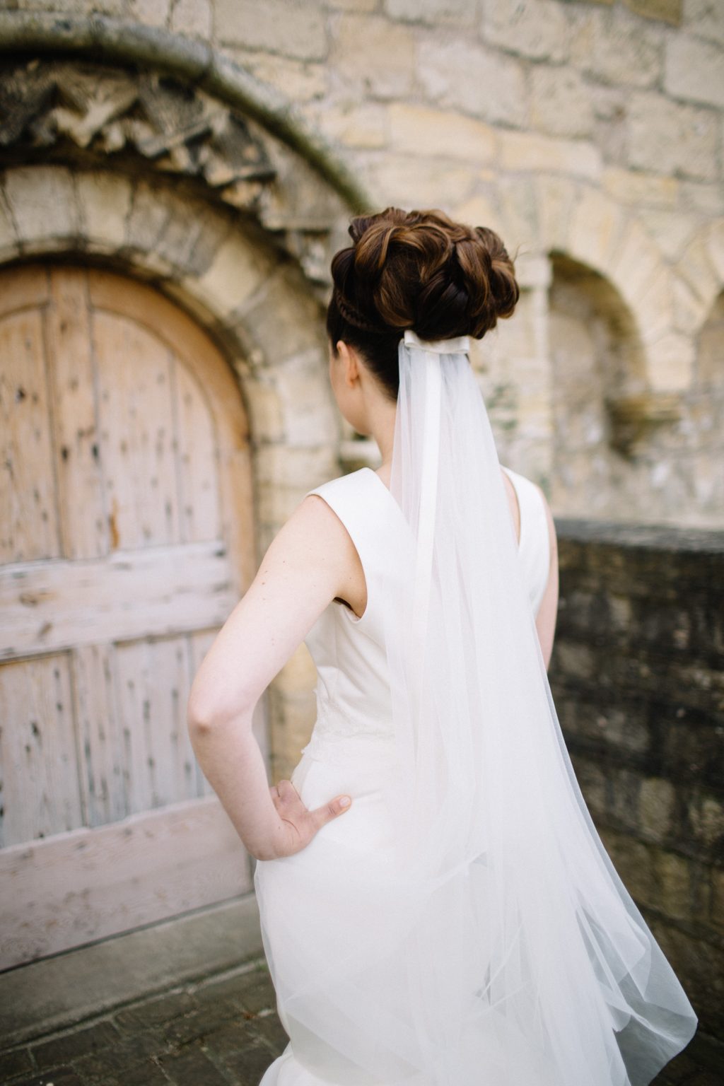 Classic Wedding with Bespoke Bridalwear and Ivory and Gold Styling