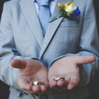 An elegant 1920s vintage style wedding with blue touches as featured on The National Vintage Wedding Fair blog