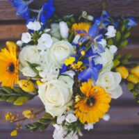 An elegant 1920s vintage style wedding with blue touches as featured on The National Vintage Wedding Fair blog