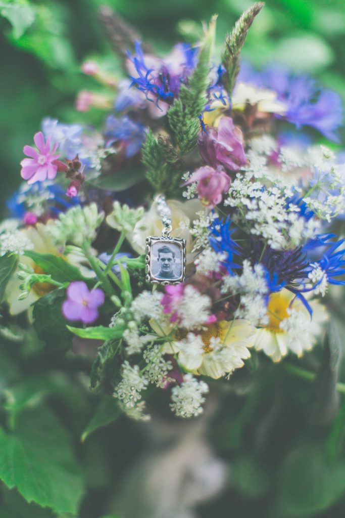 A 1960s vintage wedding dress and a naked cake