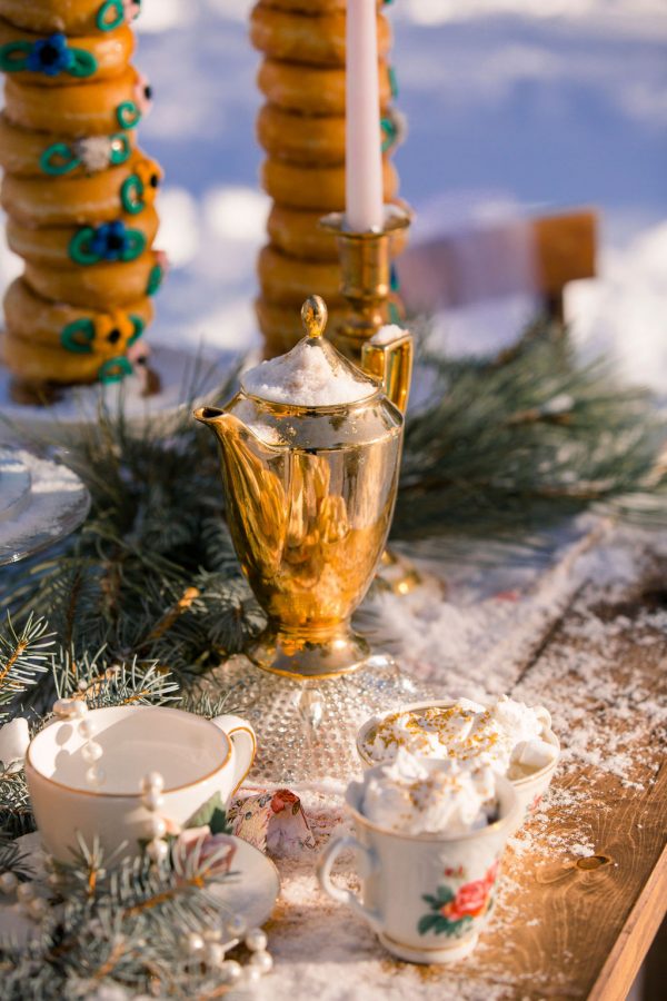 Outdoor Winter Wedding Inspiration with Turquoise and Gold Touches