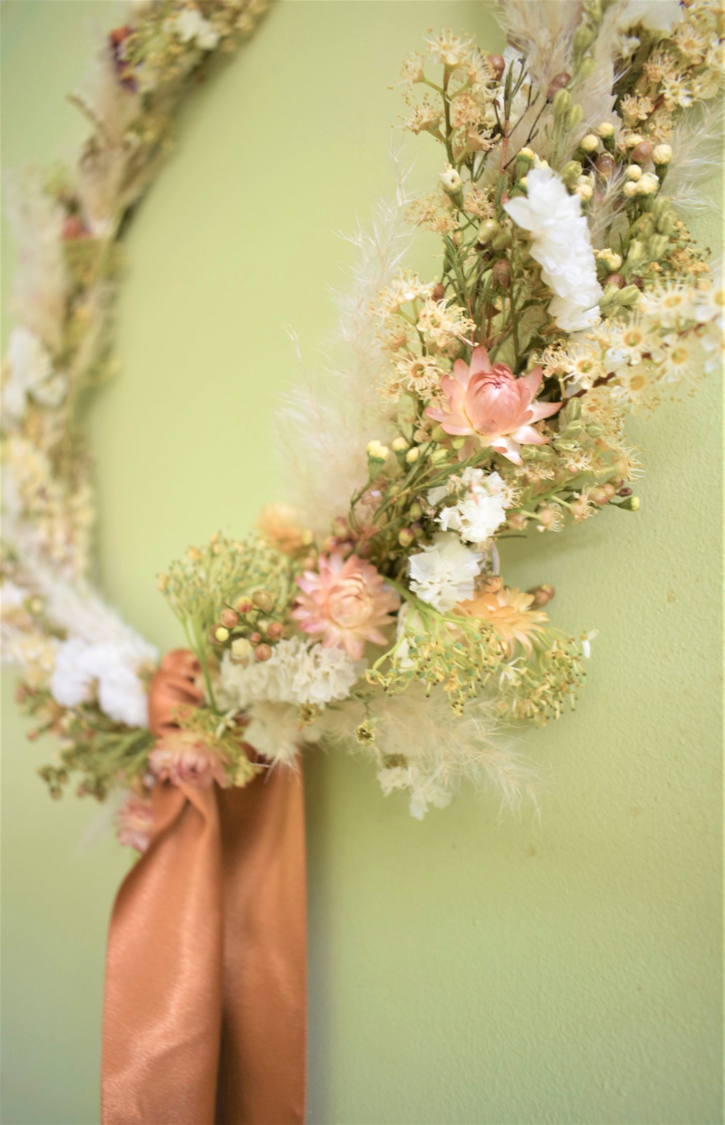 How to Use Silica to Dry Your Wedding Bouquet