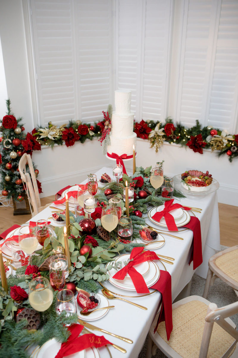 7 Christmas Table Styling Tips for your Luxury Christmas Wedding